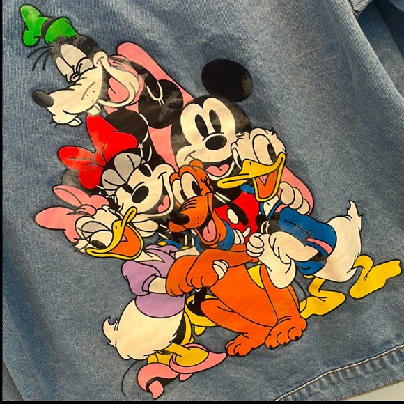 🆕 RARE Disney 100th Anniversary Ltd. Ed Mickey & Friends Oversize Denim Jacket - Picture 9 of 10